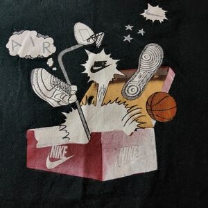 Nike Air Shoebox Logo Basketball Classic Tee Shirt Black Youth Large